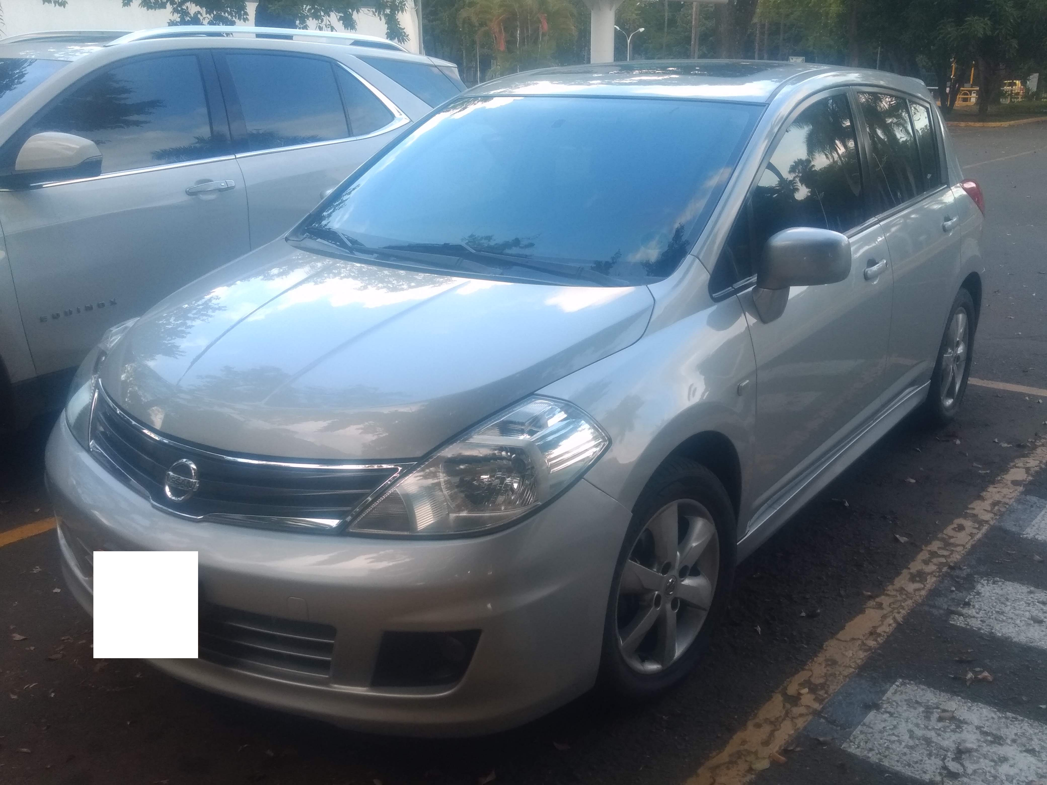 VENDO CARRO NISSAN TIIDA 1.8 TM