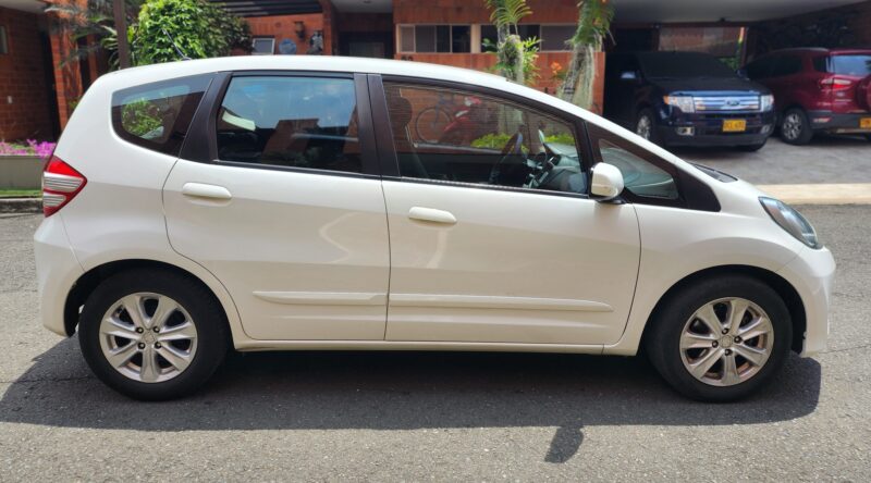 Venta de vehículo Honda FIT LX