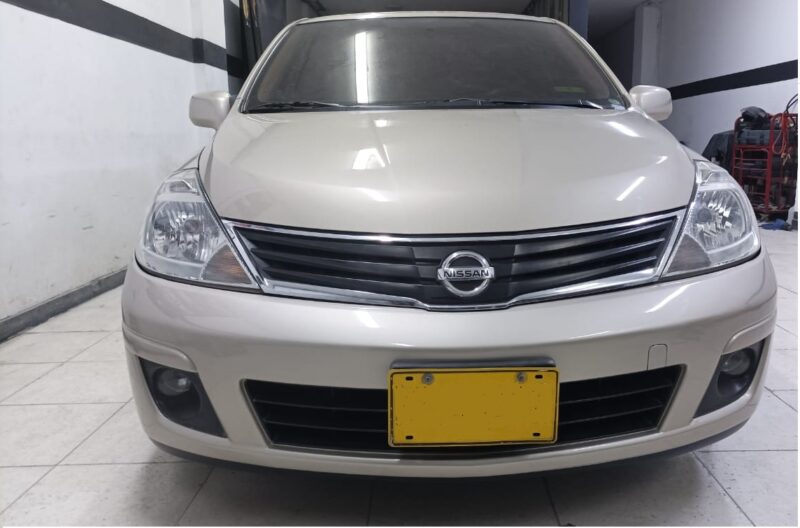 Venta de vehículo Nissan Tiida 2011