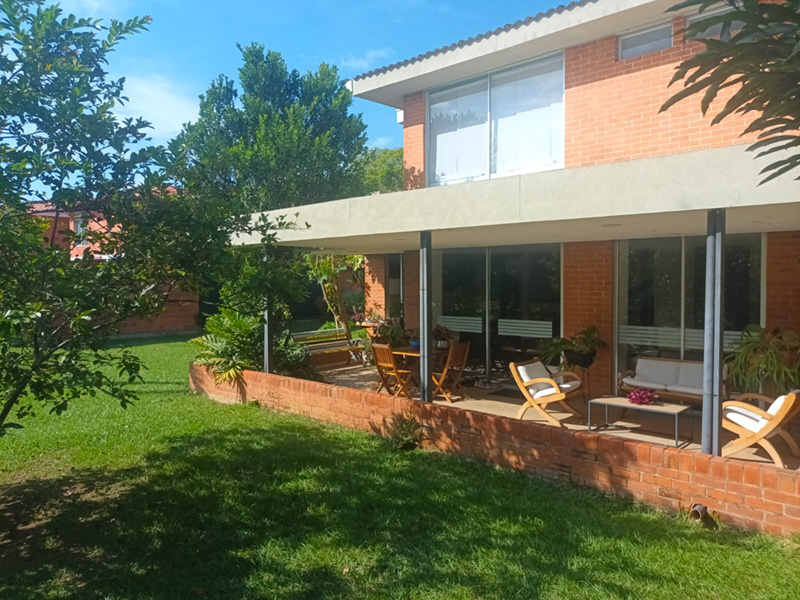 Se vende o permuta casa en El Castillo