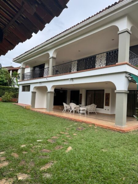 Venta propiedad, aprox.  300 m², barrio Pance, Cali