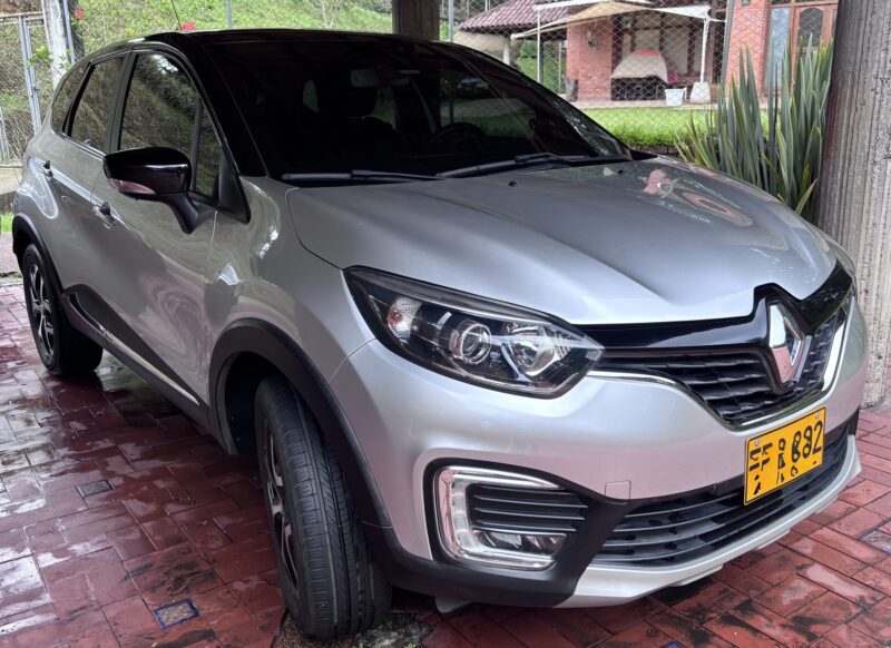 SE VENDE RENAULT CAPTUR INTENS 2020